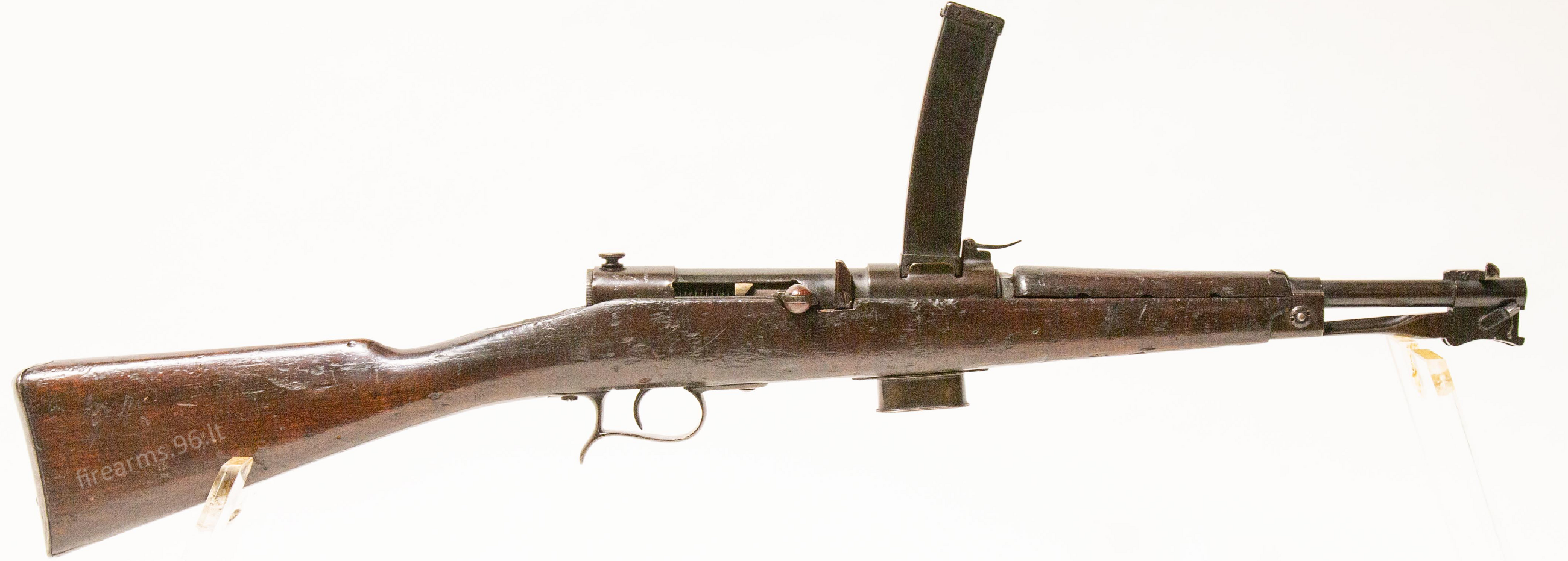 RevelliBerettaCarbine